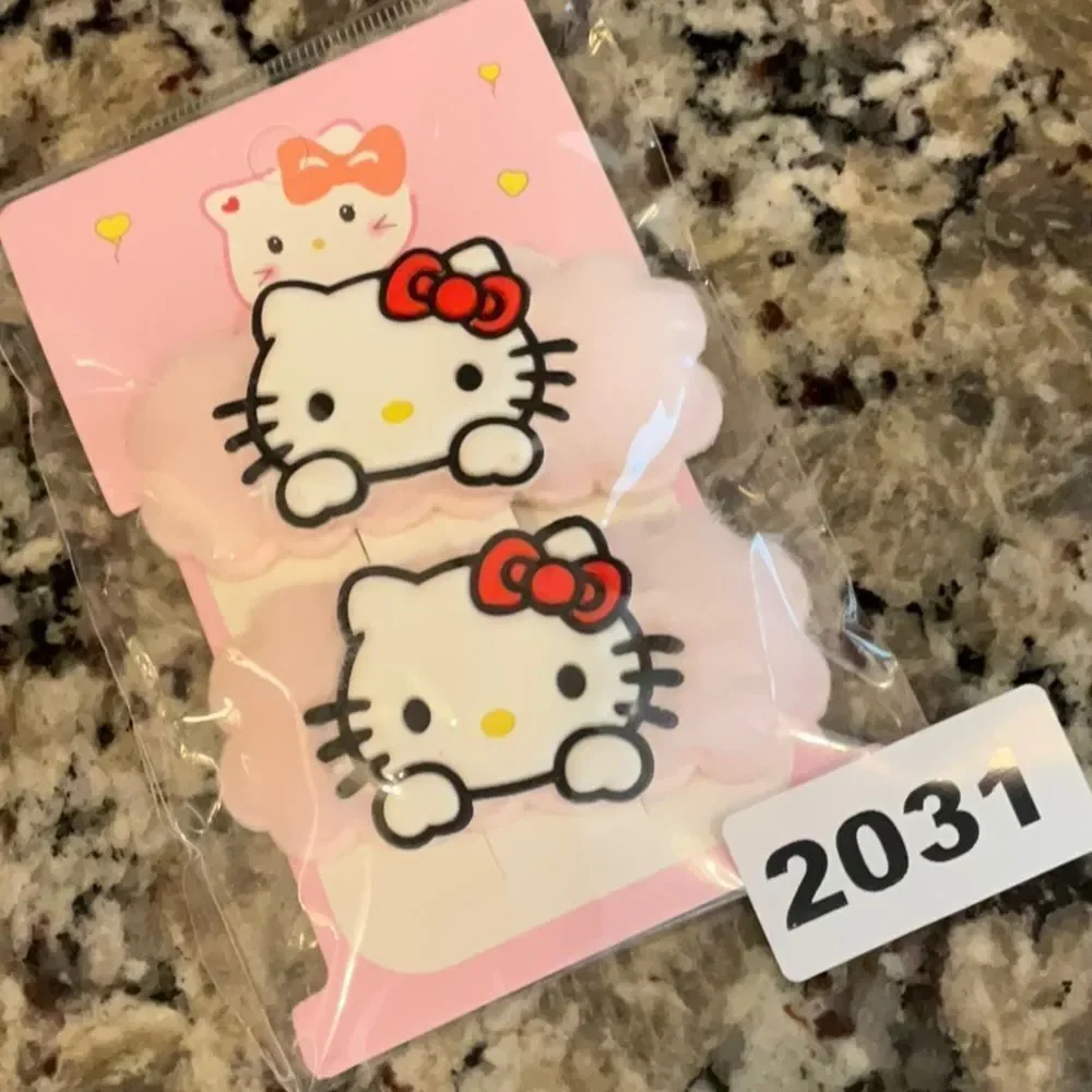 2030 Sanrio Set of 2 Fuzzy Hair Clips
